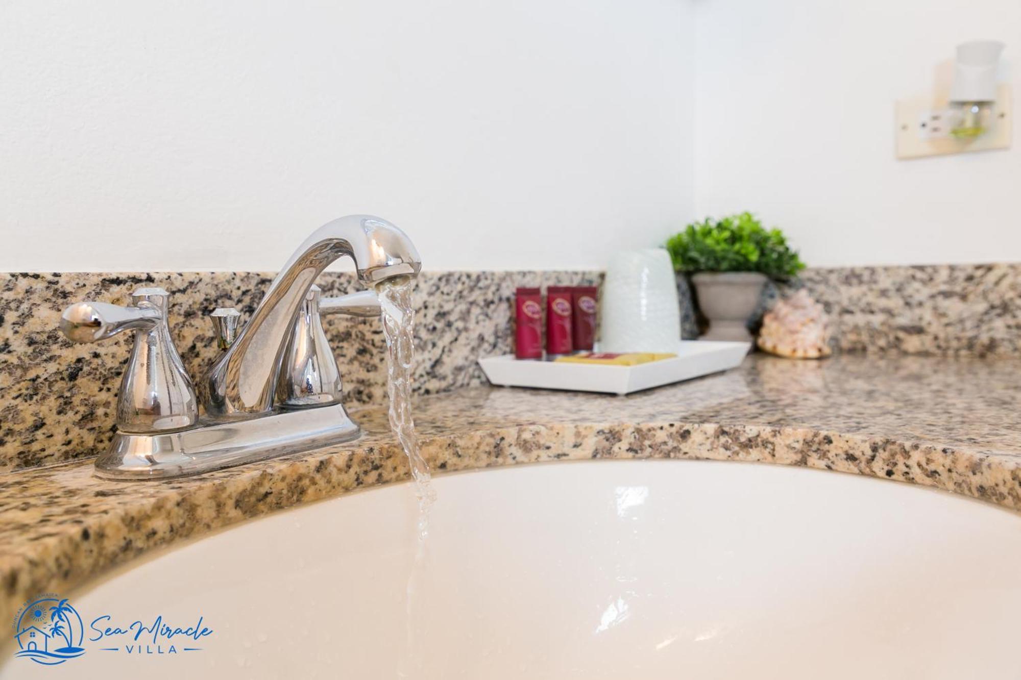 Sea Miracle Villa/Beach Cottage Silver Sands Ngoại thất bức ảnh